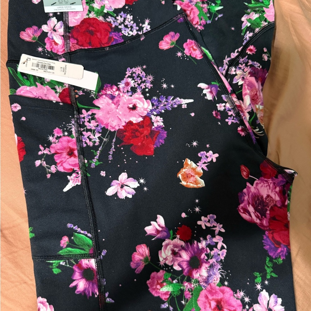 Victoria Secret Active wear Floral Print Leggings